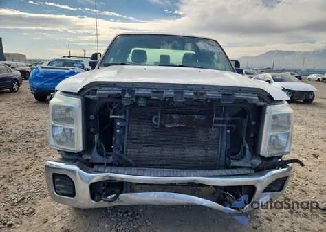 2014 Ford F250 Super Duty из США, поврежденный, VIN 1FT7X2B63EEA72991